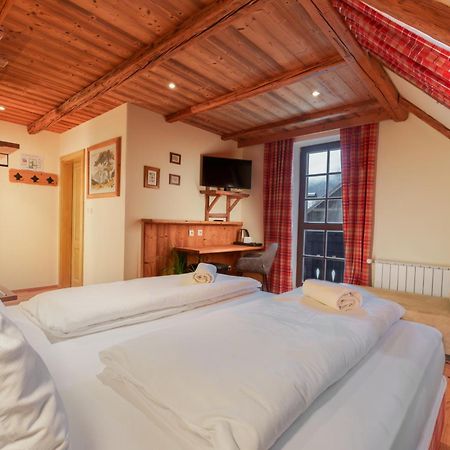 Hotel Gostilna Pri Martinu à Kranjska Gora Extérieur photo