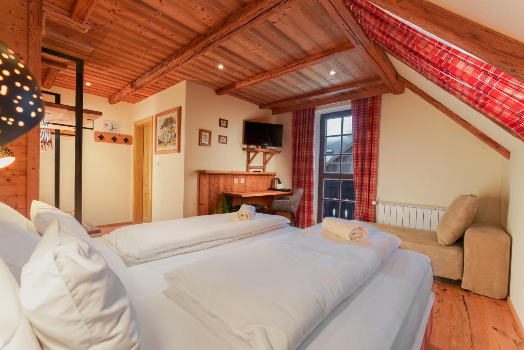 Hotel Gostilna Pri Martinu à Kranjska Gora Extérieur photo
