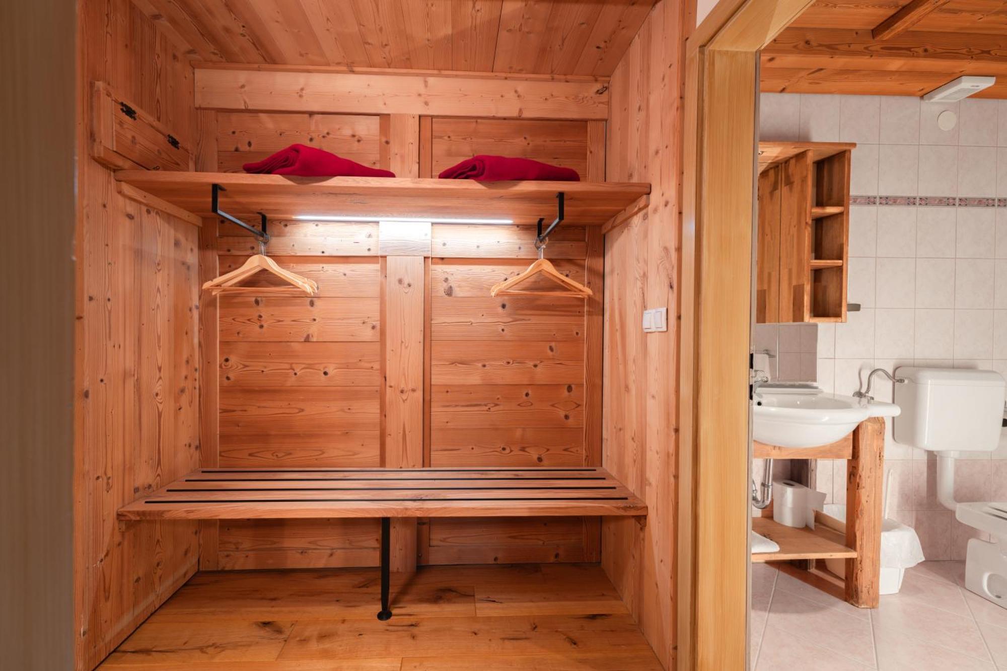 Hotel Gostilna Pri Martinu à Kranjska Gora Extérieur photo