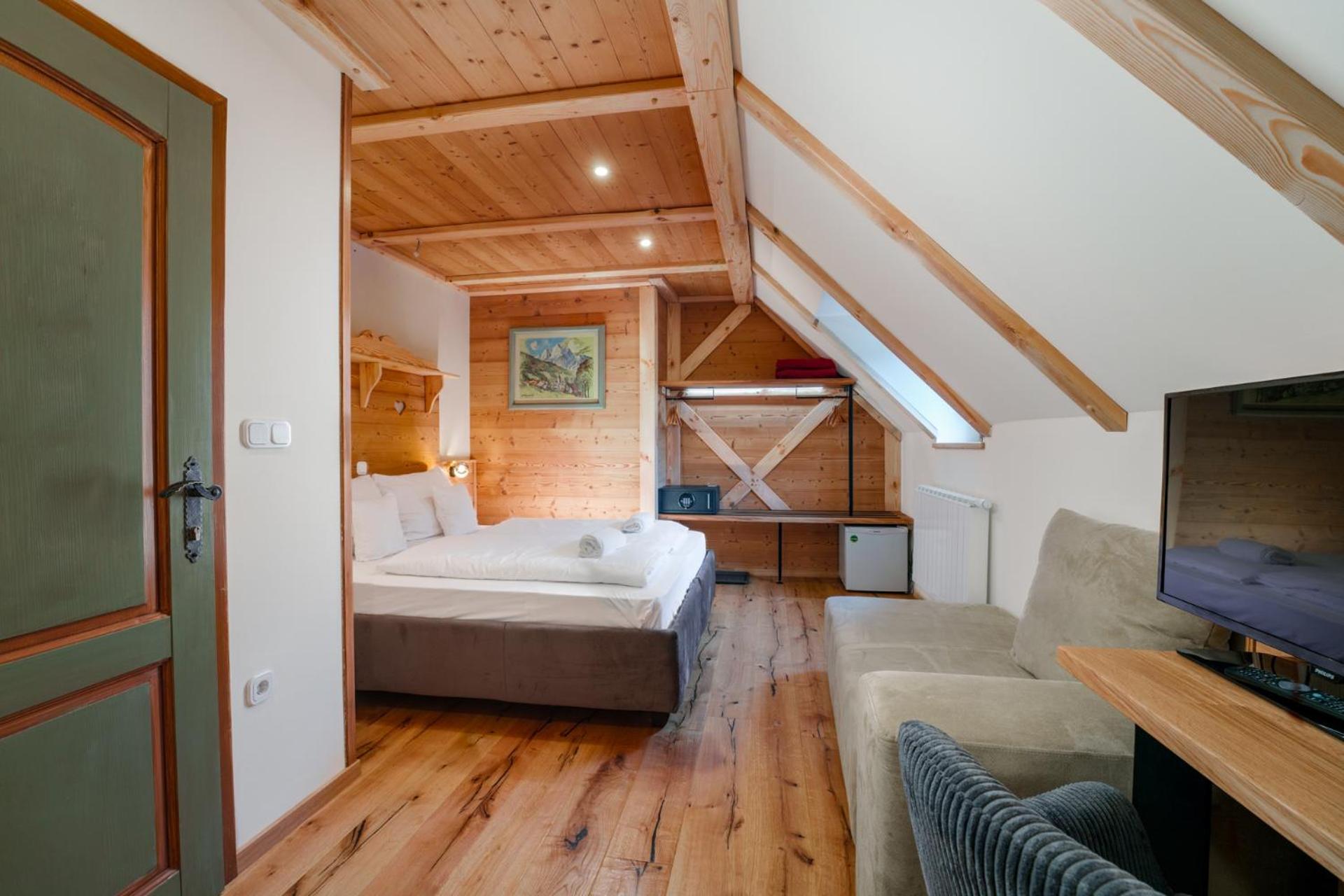Hotel Gostilna Pri Martinu à Kranjska Gora Extérieur photo