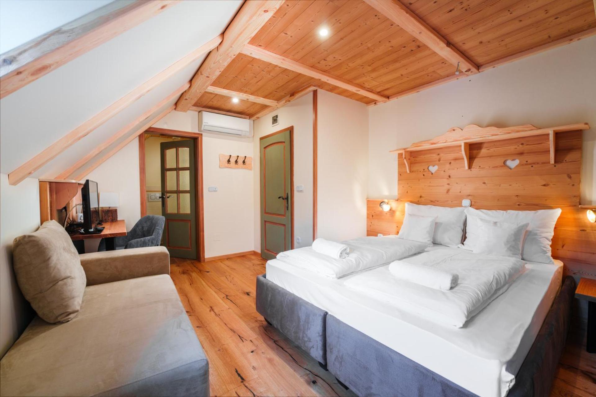 Hotel Gostilna Pri Martinu à Kranjska Gora Extérieur photo